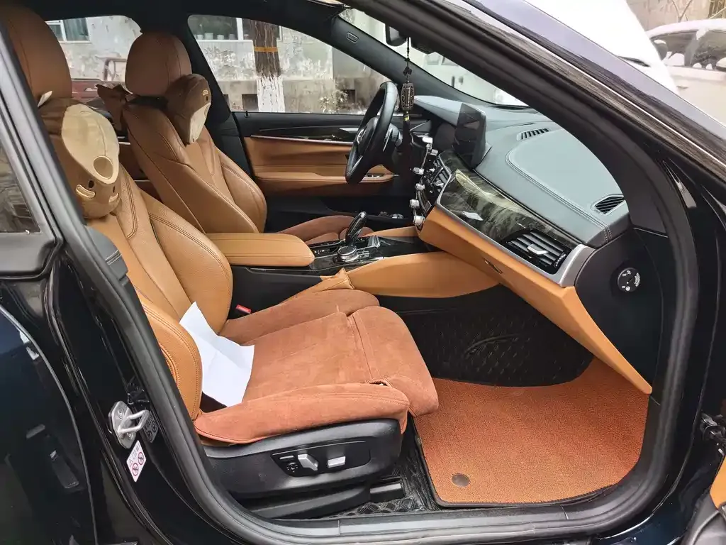 BMW 6 Series GT 2023 из CN, фото 2