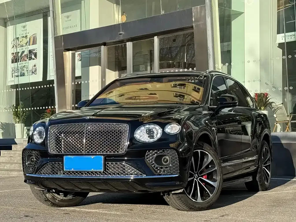 Bentley Bentayga 2022 из CN, фото 1