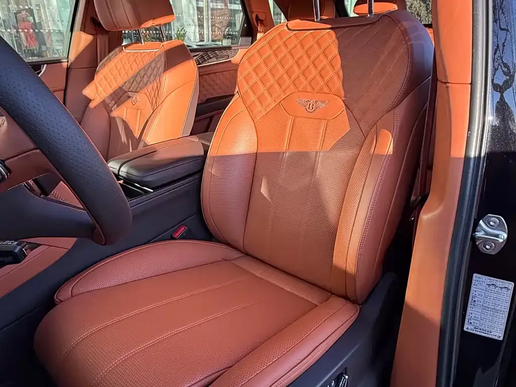 Bentley Bentayga 2022 из CN, фото 5