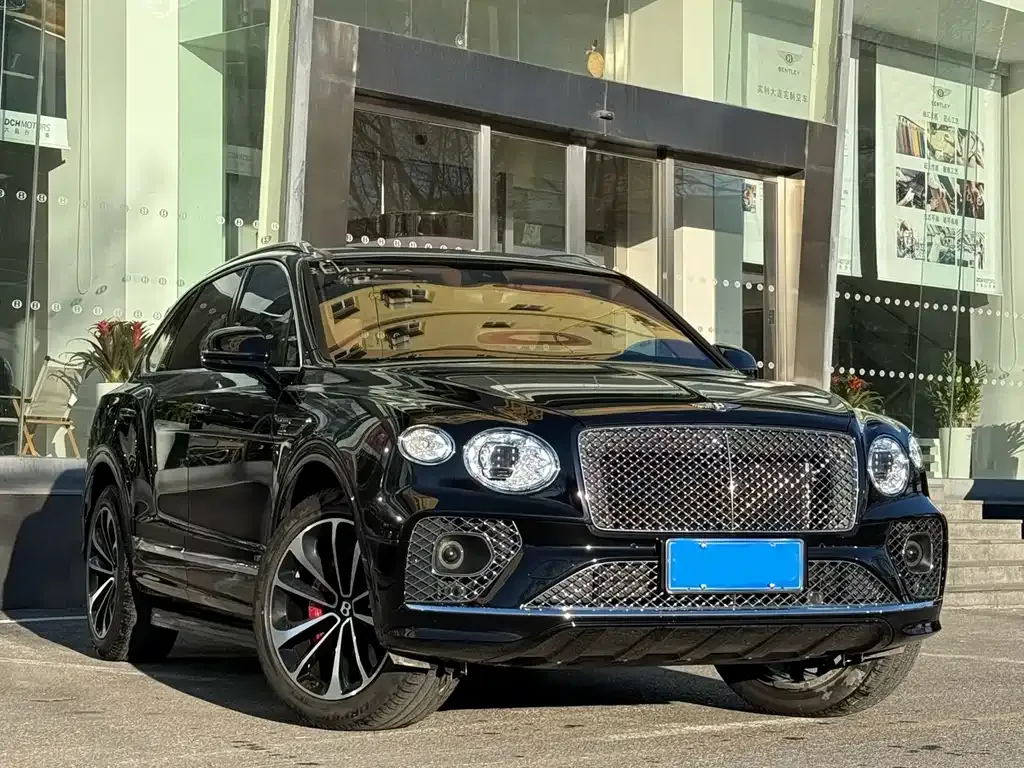 Bentley Bentayga 2022 из CN, фото 8