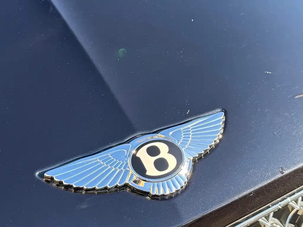 Bentley Bentayga 2022 из CN, фото 2