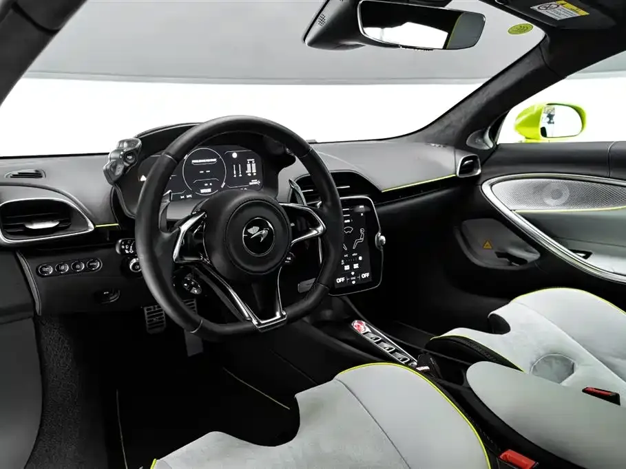 McLaren Artura 2023 из CN, фото 7