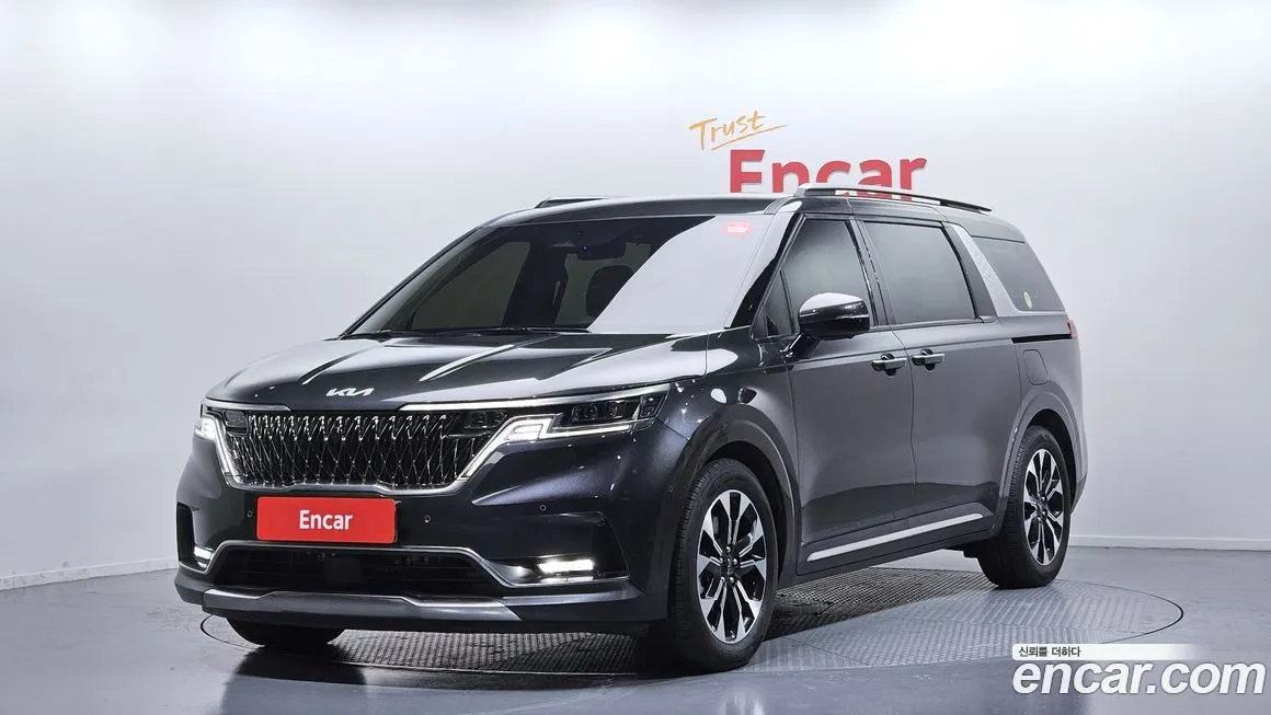 Kia Carnival — фото 1