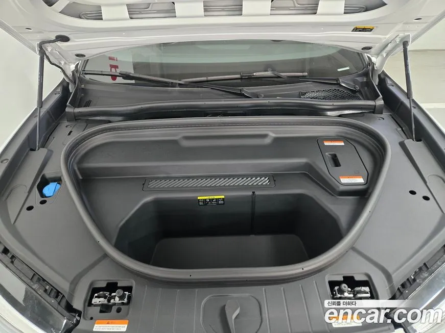 Audi Q6 e-tron 2025 из KR, фото 4