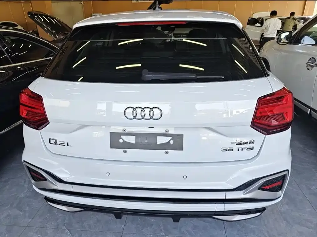 Audi Q2L 2022 из CN, фото 10