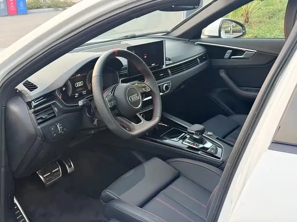 Audi A4L 2026 из CN, фото 7