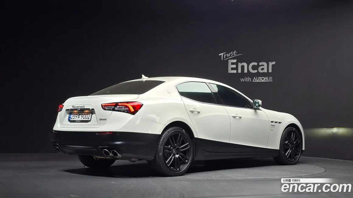 Maserati Ghibli — фото 7