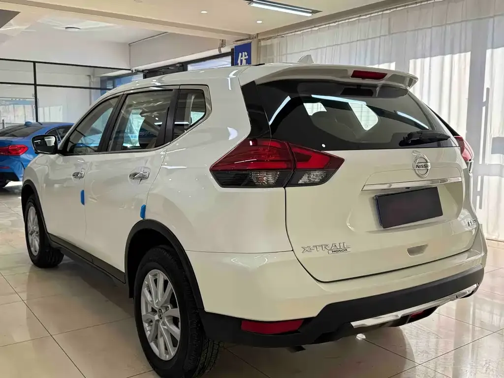 Nissan X-Trail 2023 из CN, фото 4