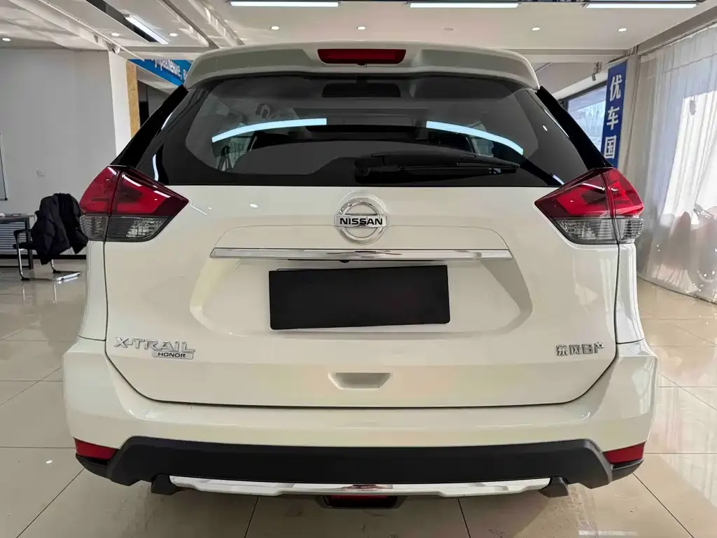 Nissan X-Trail 2023 из CN, фото 2