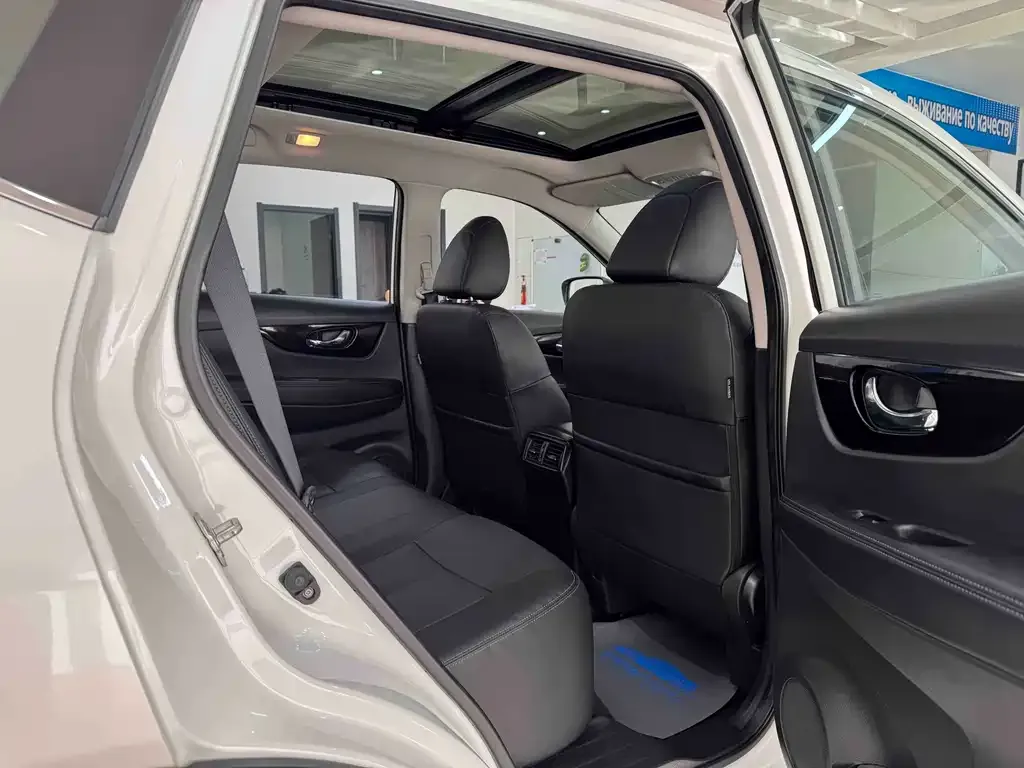 Nissan X-Trail 2023 из CN, фото 5