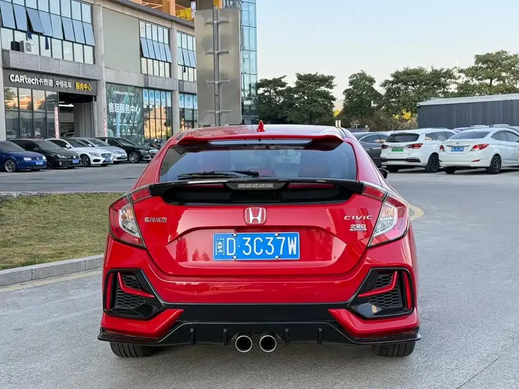 Honda Civic — фото 8