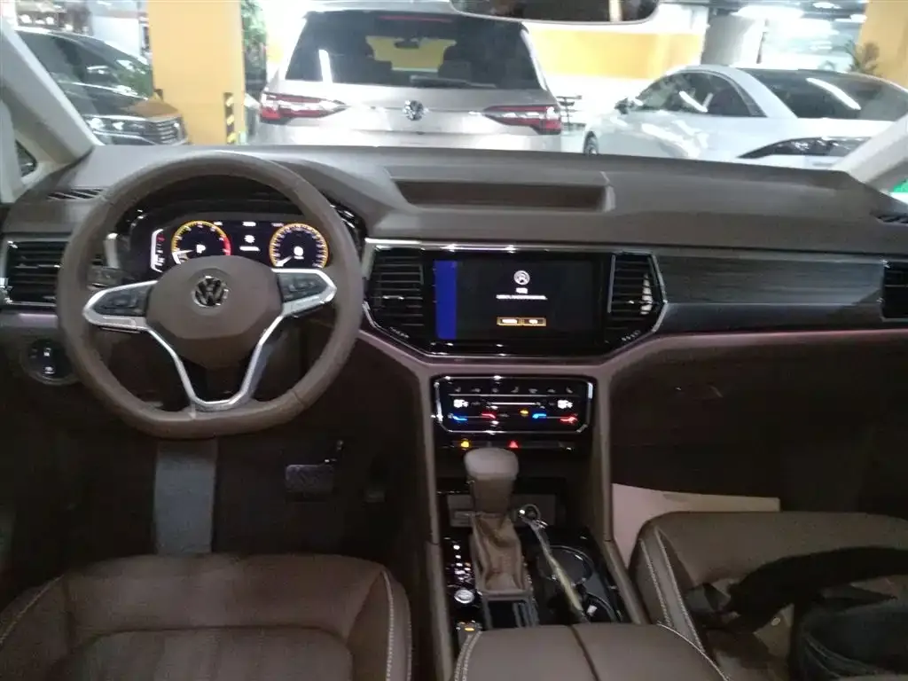 Volkswagen Viloran 2022 из CN, фото 9