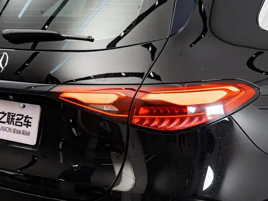 Mercedes-Benz GLC 2024 из CN, фото 2