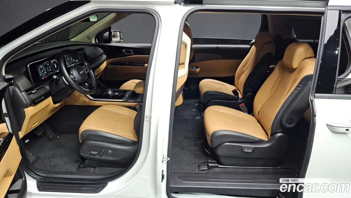 Kia Carnival — фото 10