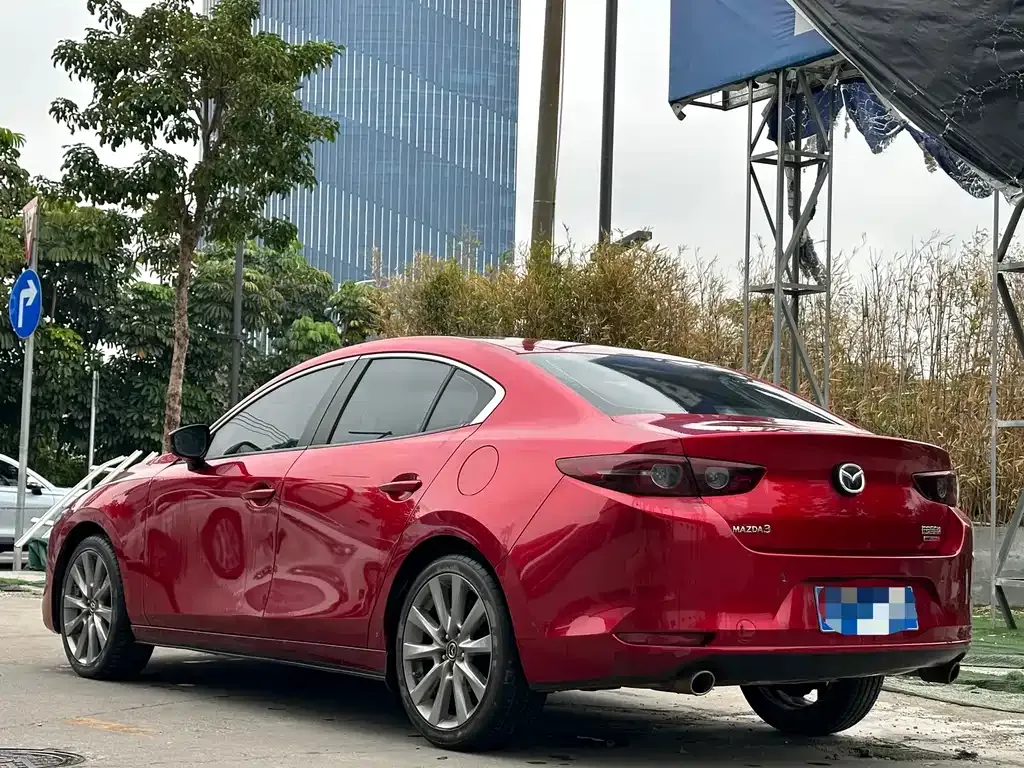 Mazda 3 Axela — фото 8