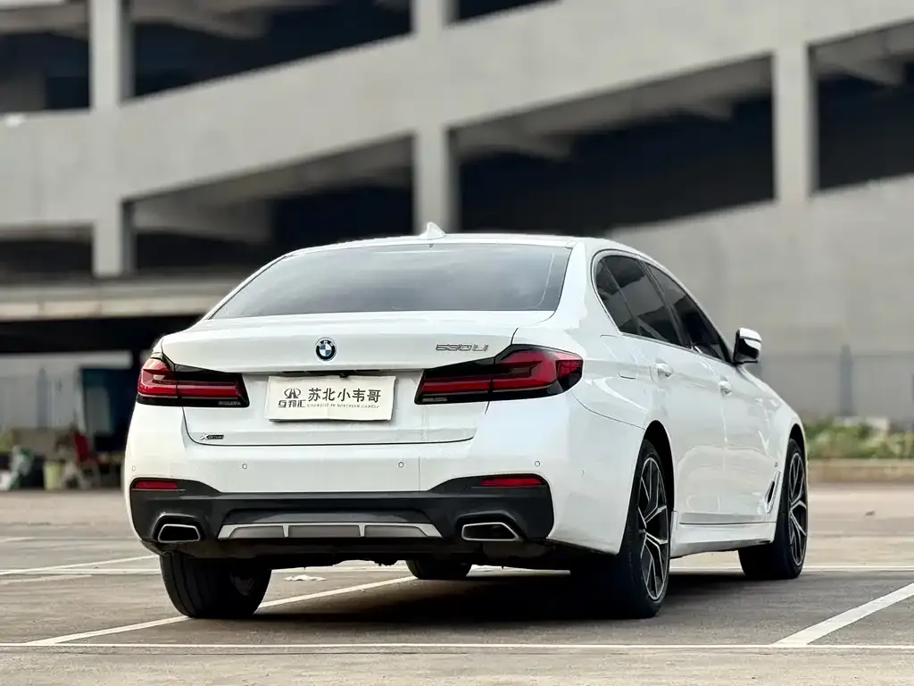 BMW 5 Series — фото 6