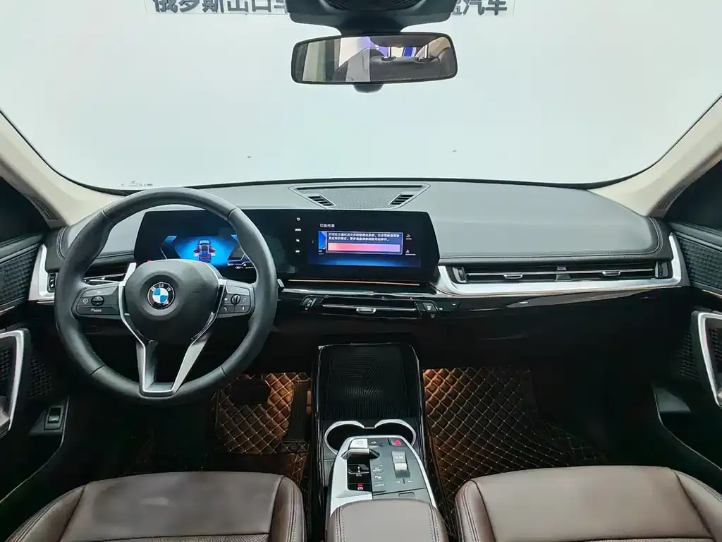 BMW X1 — фото 10