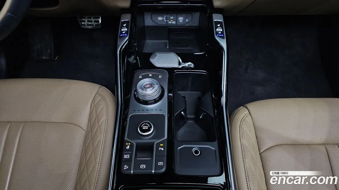 Kia Sorento — фото 10