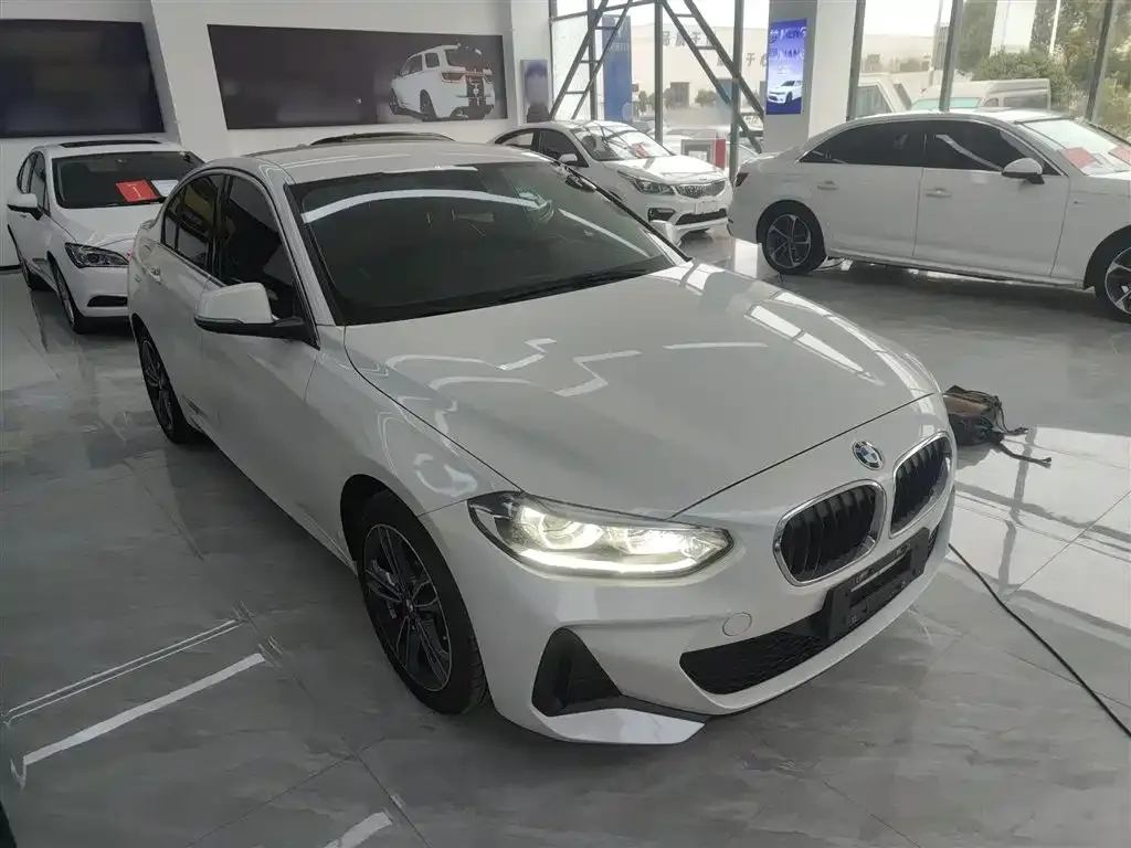BMW 1 Series 2021 из CN, фото 9