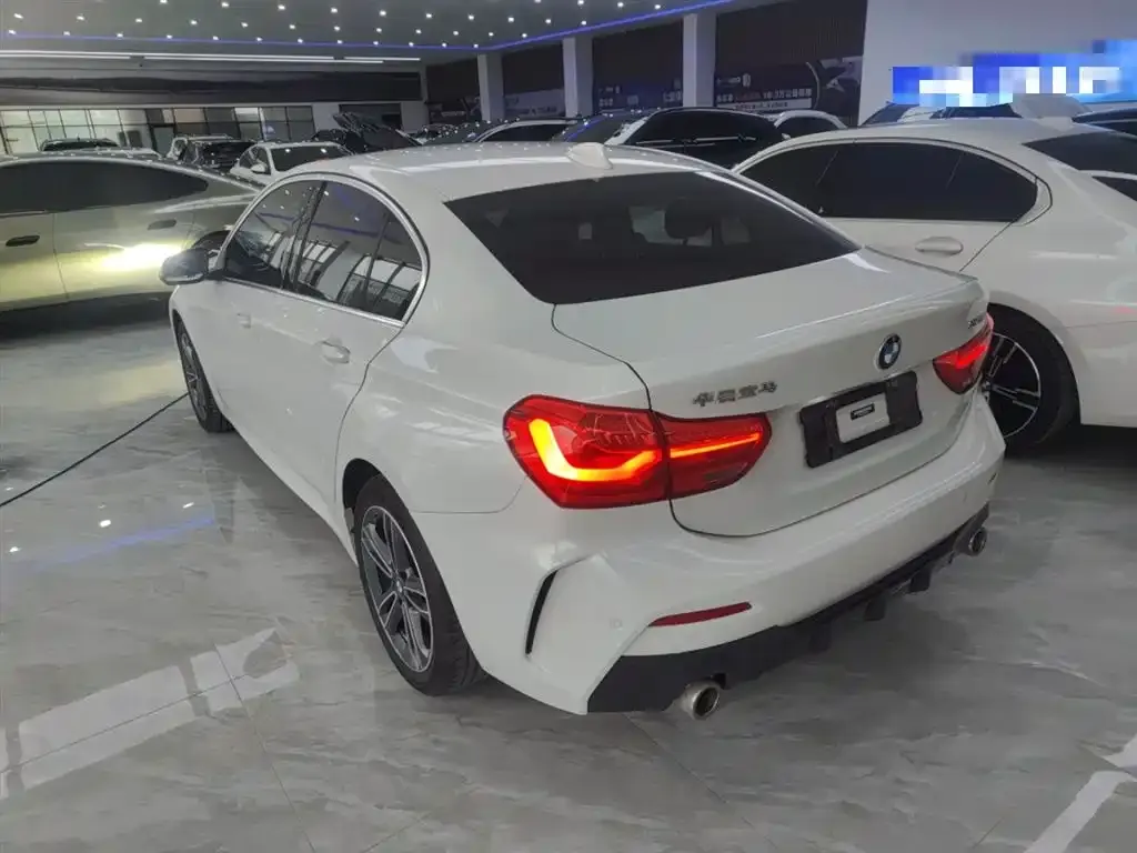BMW 1 Series 2021 из CN, фото 5