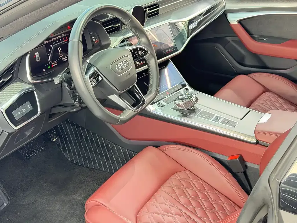 Audi A7L — фото 5