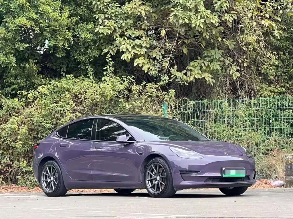 Tesla Model 3 — фото 8