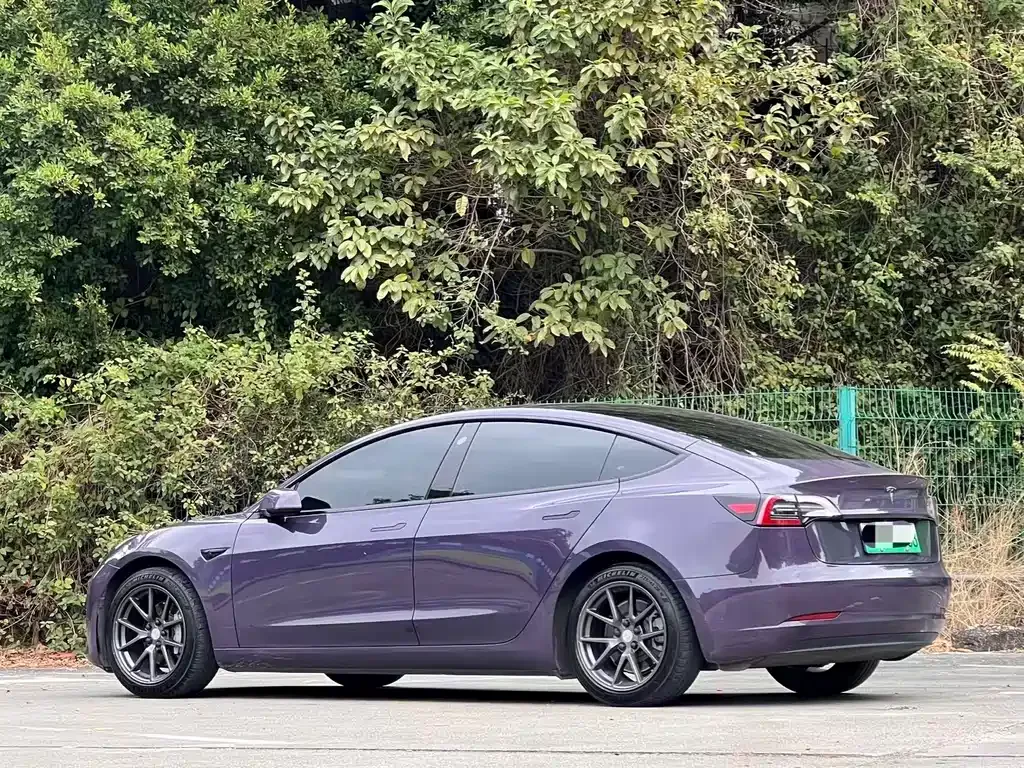 Tesla Model 3 — фото 6
