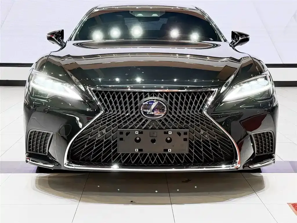 Lexus LS 2022 из CN, фото 9