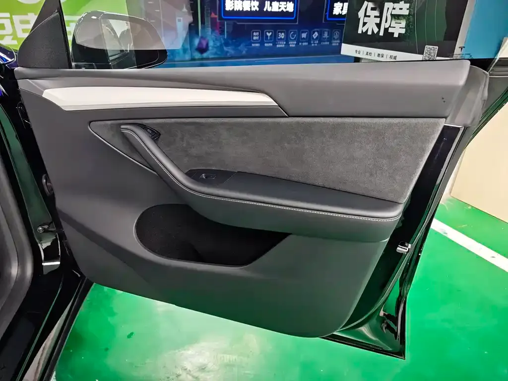 Tesla Model Y 2022 из CN, фото 8