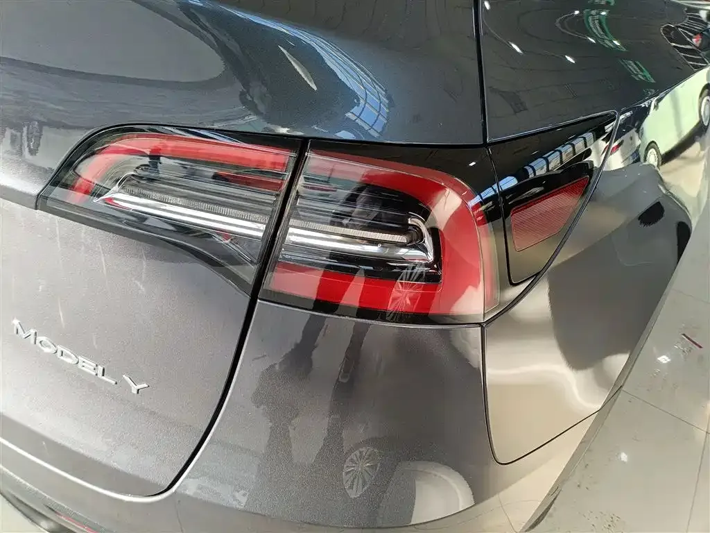 Tesla Model Y 2023 из CN, фото 4