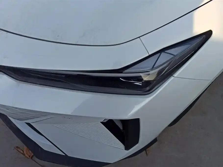 Changan UNI-V iDD 2025 из CN, фото 2
