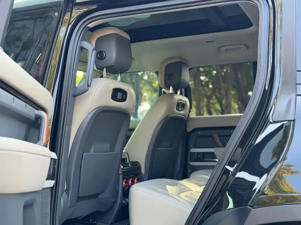Land Rover Defender — фото 3