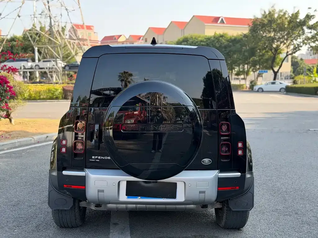 Land Rover Defender — фото 4