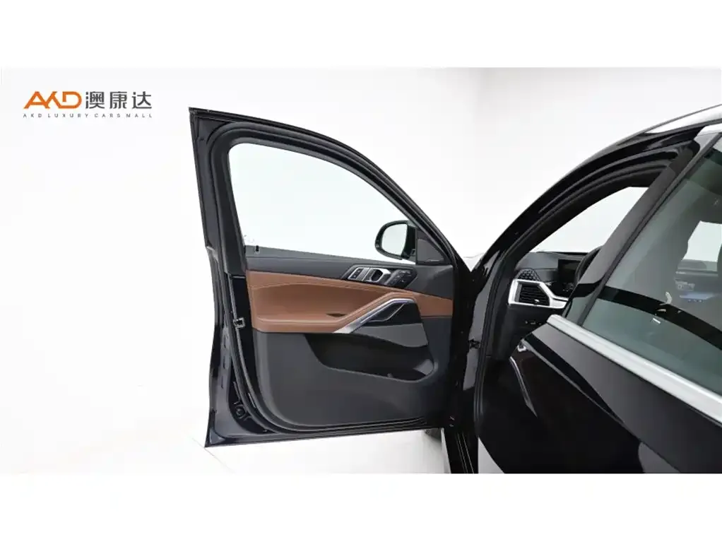 BMW X6 2024 из CN, фото 7