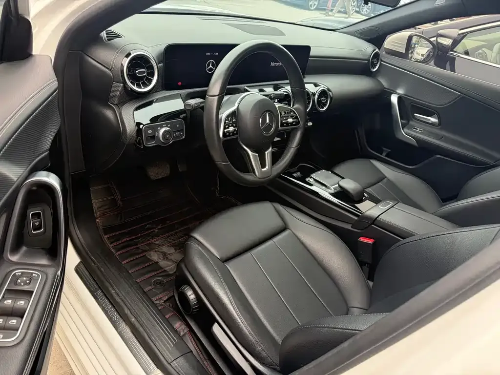 Mercedes-Benz A-Class 2022 из CN, фото 6
