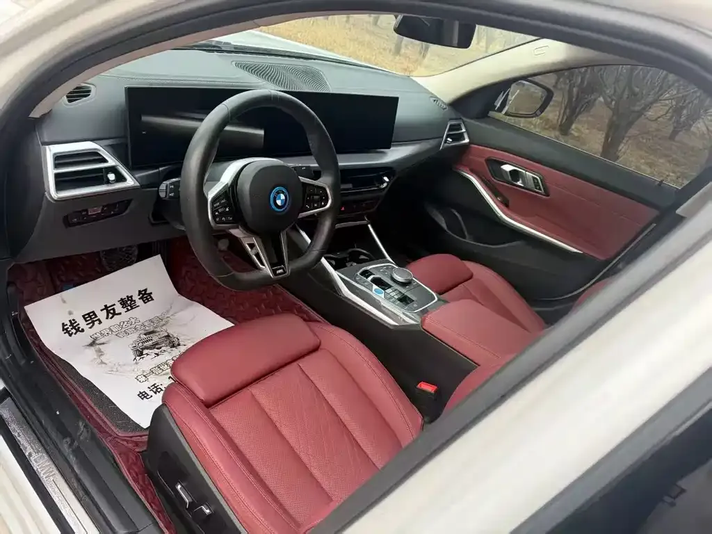 BMW i3 2025 из CN, фото 2