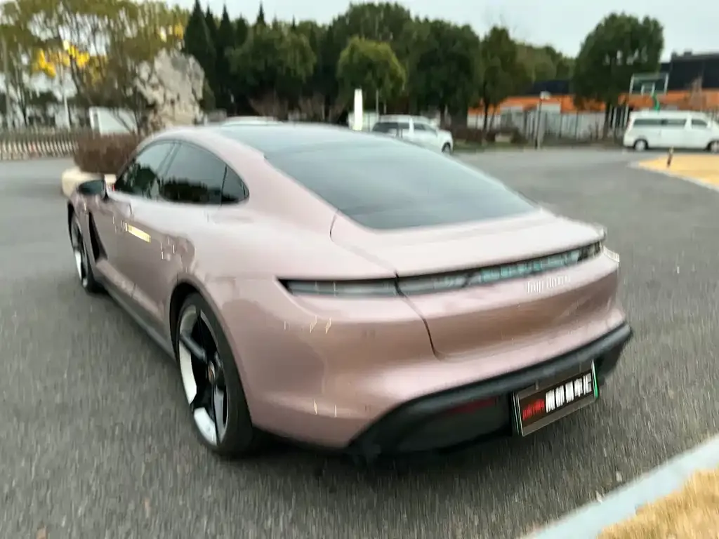 Porsche Taycan 2023 из CN, фото 5