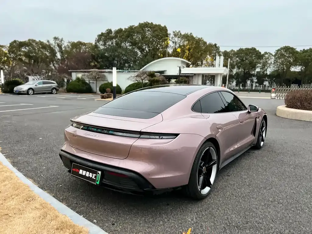 Porsche Taycan 2023 из CN, фото 9