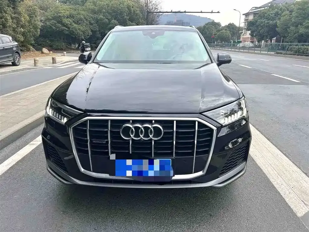 Audi Q7 — фото 3