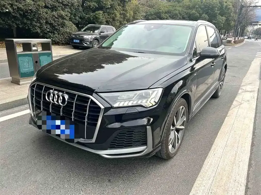 Audi Q7 — фото 6