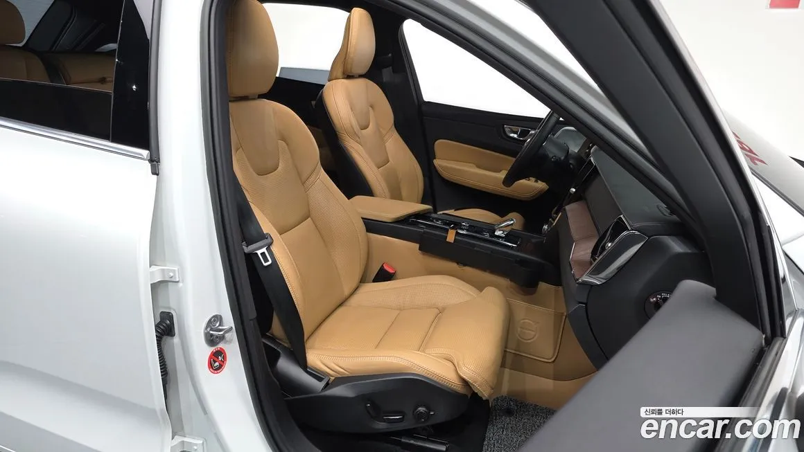 Volvo XC60 2023 из KR, фото 6
