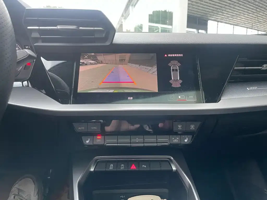 Audi A3 2023 из CN, фото 7
