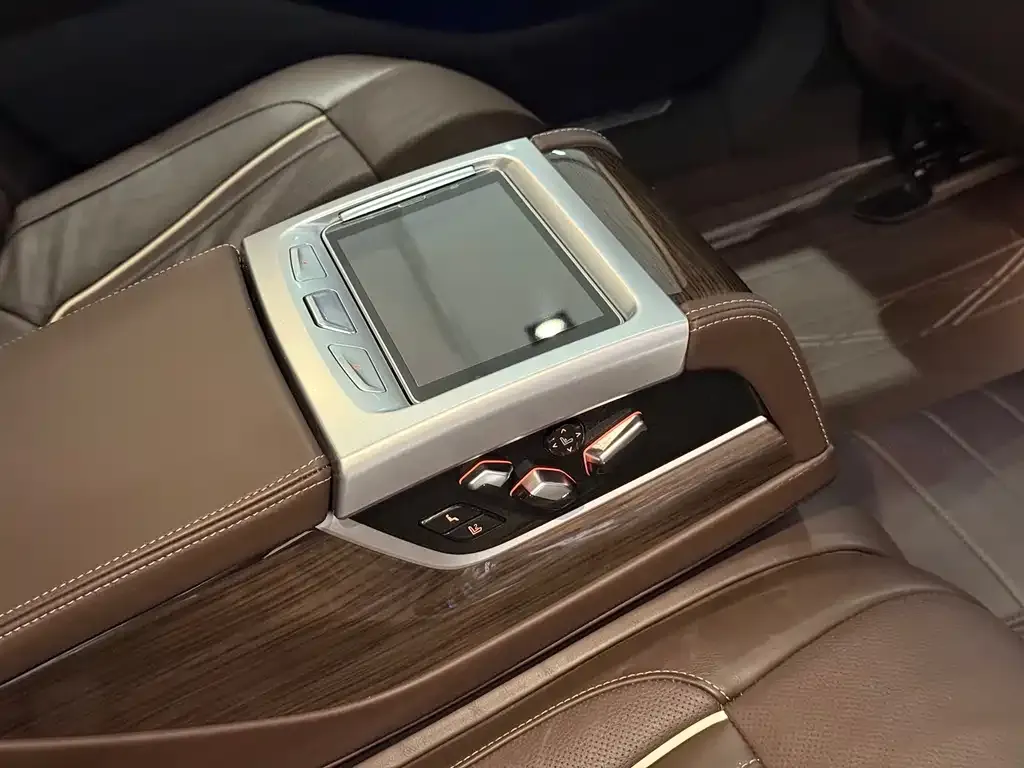 BMW 7 Series 2021 из CN, фото 2