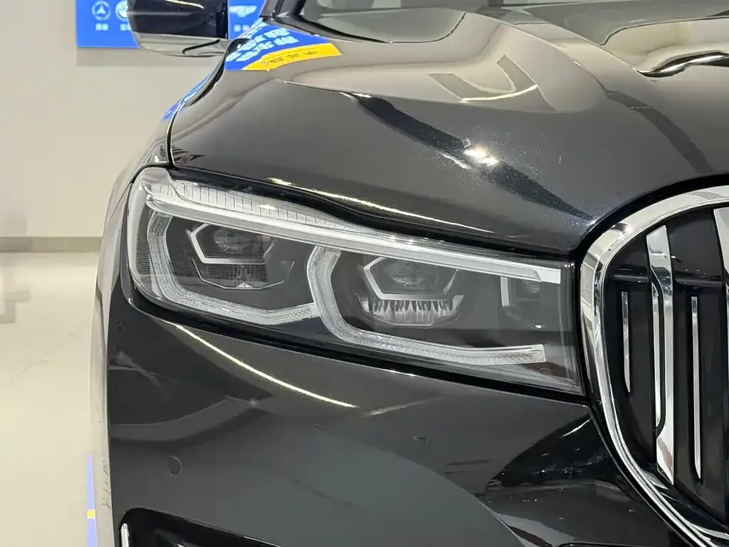 BMW 7 Series 2021 из CN, фото 3