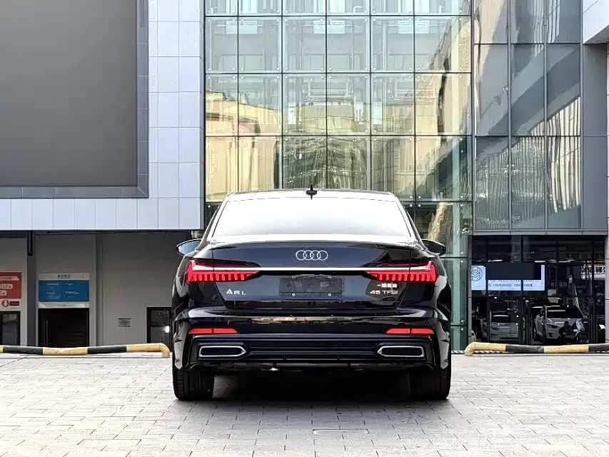 Audi A6L — фото 8