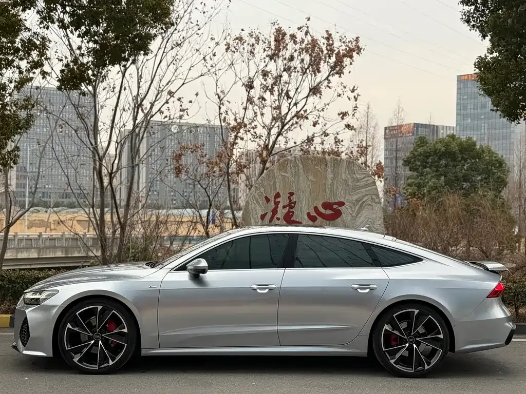 Audi A7 — фото 9