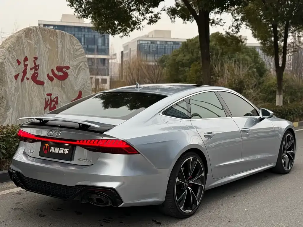 Audi A7 — фото 5