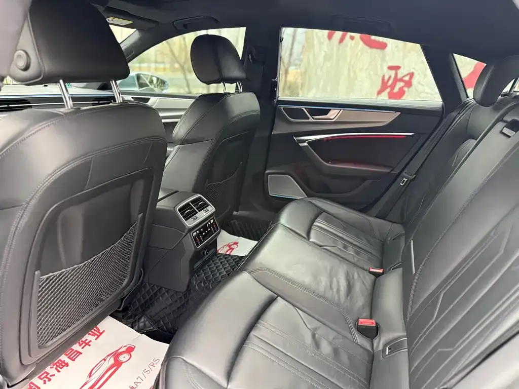 Audi A7 — фото 2