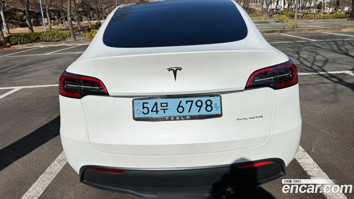 Tesla Model Y — фото 3
