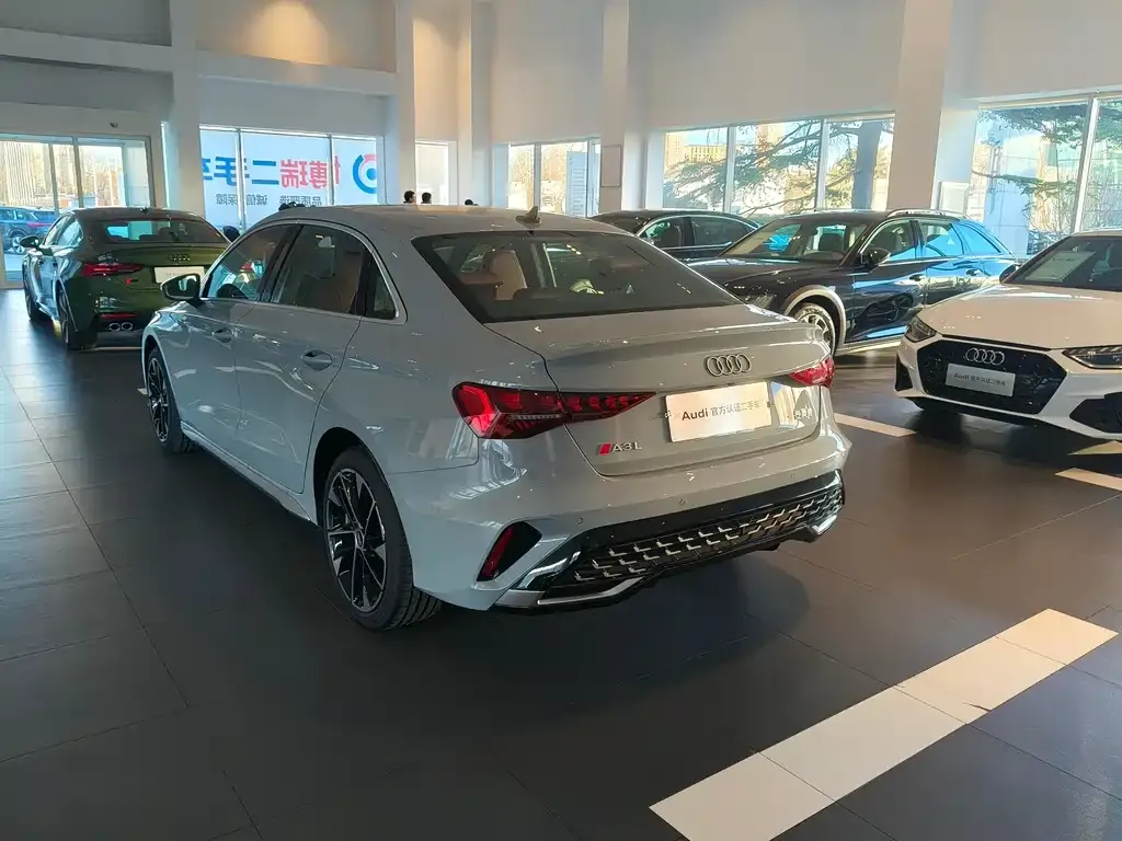 Audi A3 2024 из CN, фото 3